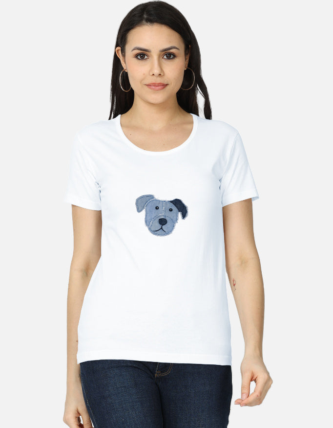 Front view of LYVIT ORIGINALS women's classic T-shirt in soft fabric with a simple crew neckline and short sleeves.