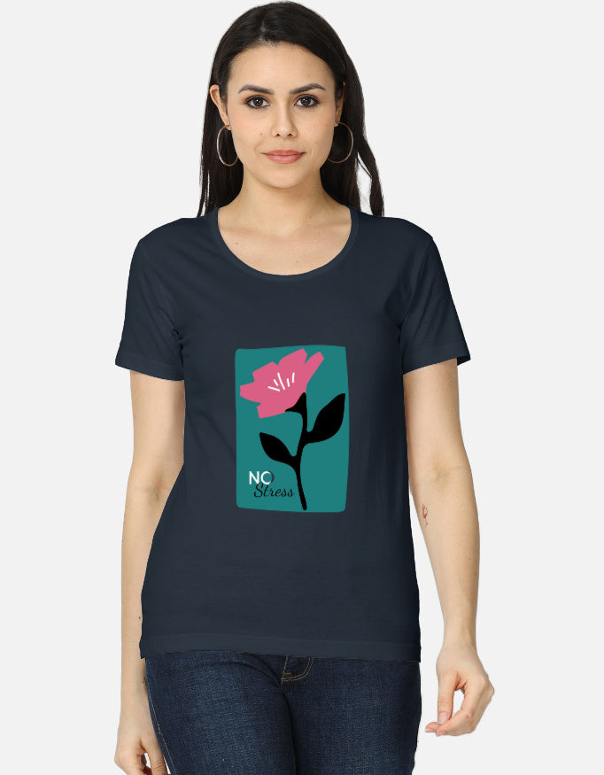 Front view of LYVIT ORIGINALS women's classic T-shirt in soft fabric with a crew neckline and short sleeves.